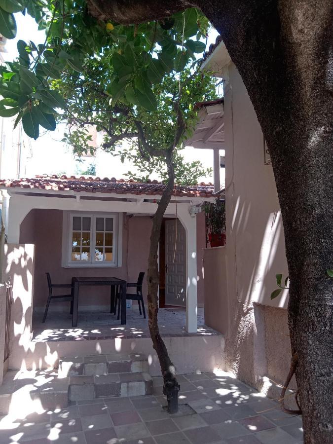 Menegis Apartment Zakynthos Town Exterior foto